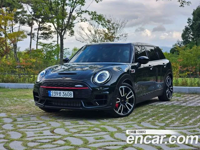 Фотография автомобиля — MINI Clubman