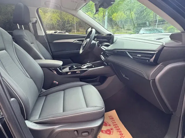 Buick Envision Plus — Фото автомобиля 21