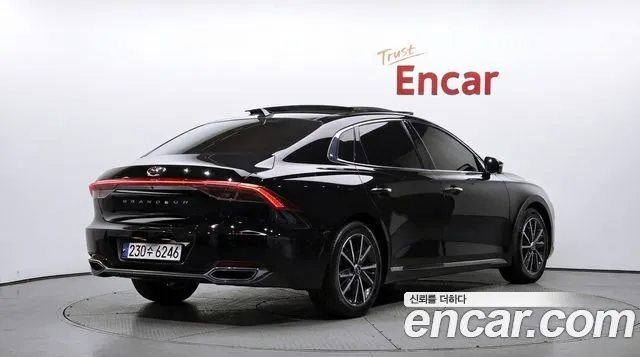 Hyundai Grandeur New — Фото автомобиля 2
