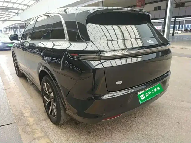 Li Auto L7 — Фото автомобиля 4