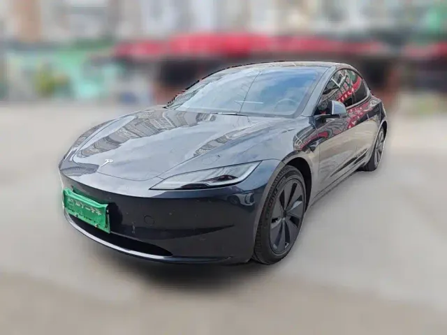 Фотография автомобиля — Tesla Model 3