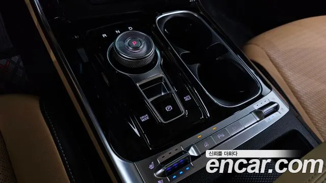 Kia Canival Carnival 4 поколение Бензин 7 мест Noblesse — Фото автомобиля 9