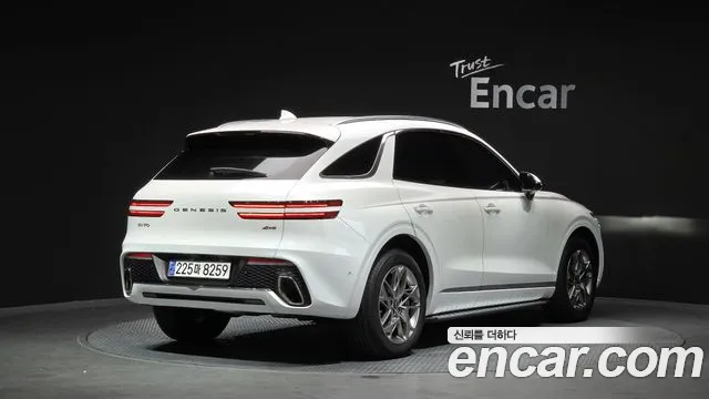 Genesis GV70 — Фото автомобиля 2