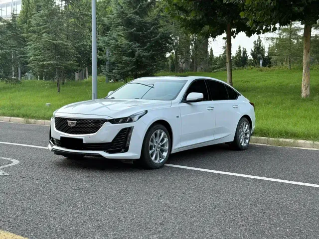 Фотография автомобиля — Cadillac CT5