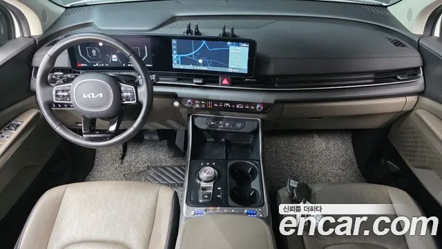 Kia Carnival Generation 4 — Фото автомобиля 7