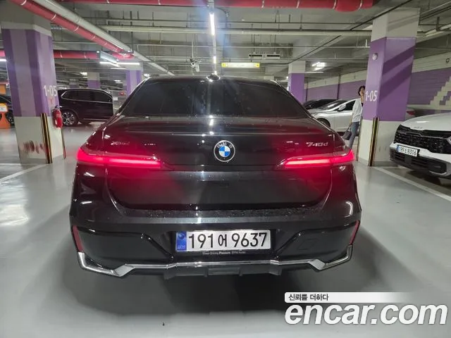 BMW 7 Series G70 — Фото автомобиля 4