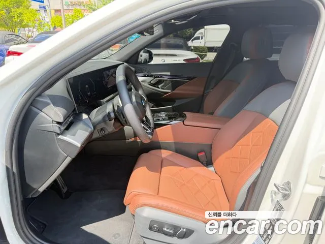 BMW 5 Series G60 — Фото автомобиля 8