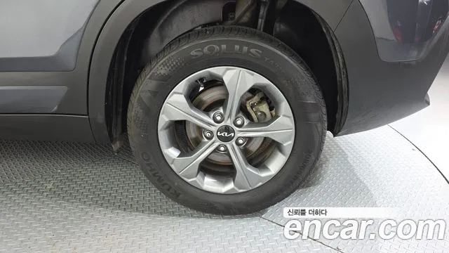 Kia Seltos Новый Seltos Бензин 2.0 2WD — Фото автомобиля 21