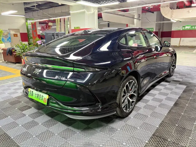IM Motors L6 — Фото автомобиля 7