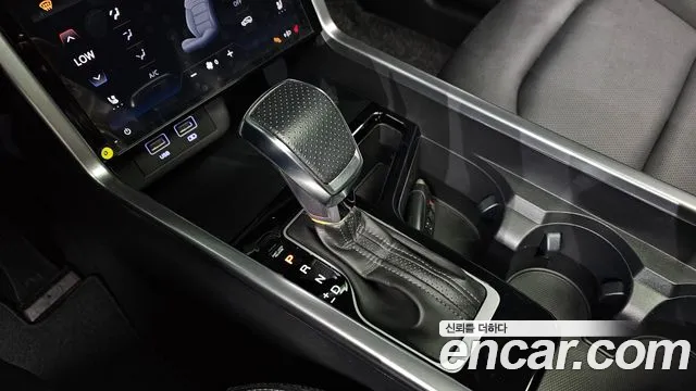 KGM Torres — Фото автомобиля 12