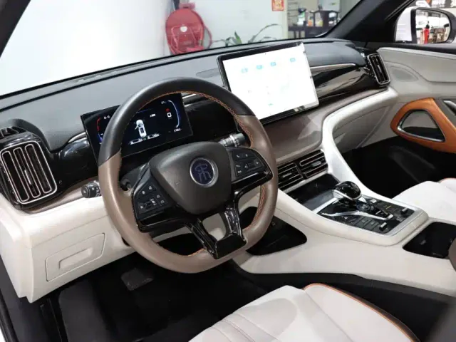 BYD Song Pro — Фото автомобиля 10