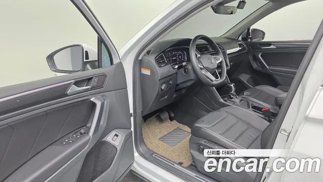 Volkswagen Tiguan Tiguan 2 поколение 2.0 TDI Prestige — Фото автомобиля 12