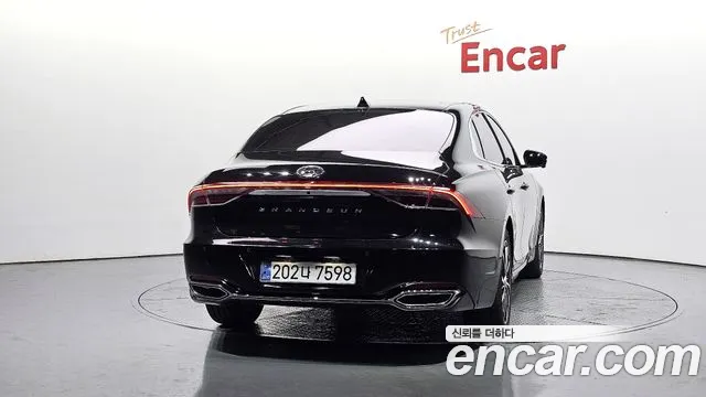 Hyundai Grandeur Новый Grandeur IG — Фото автомобиля 4