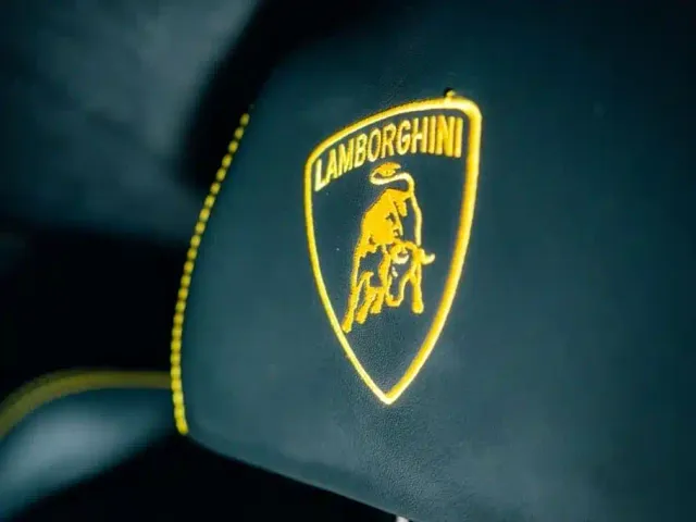 Lamborghini Urus — Фото автомобиля 6