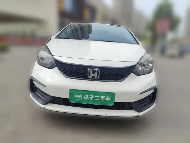 Honda Fit — Фото автомобиля 2