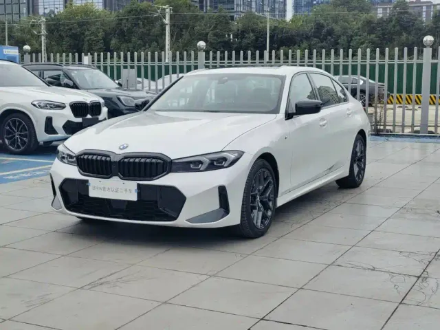 Фотография автомобиля — BMW 3 Series