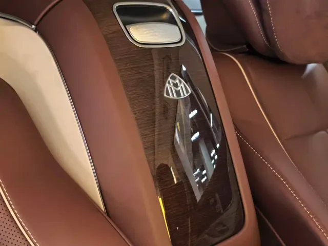 Mercedes-Benz Maybach GLS — Фото автомобиля 22