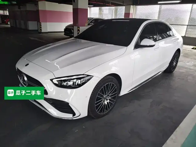 Фотография автомобиля — Mercedes-Benz C-Class
