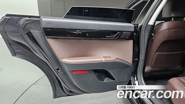 Hyundai Grandeur GN7 — Фото автомобиля 14