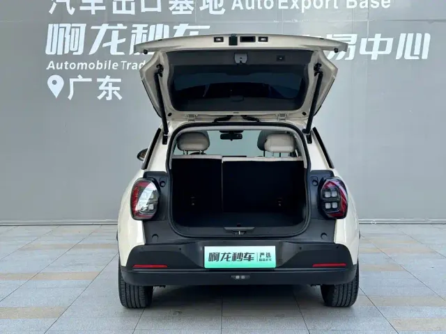 GAC Aion UT — Фото автомобиля 14