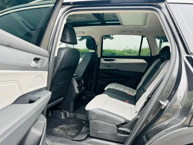 Volkswagen Talagon — Фото автомобиля 7