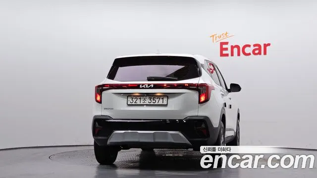 Kia Seltos New — Фото автомобиля 4