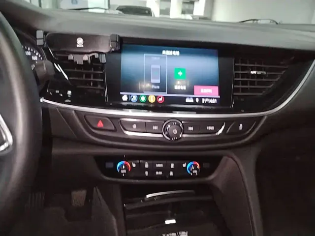 Buick Regal — Фото автомобиля 12