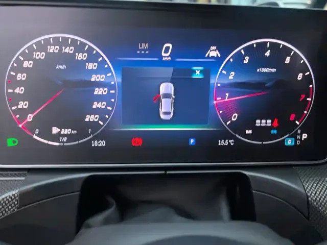 Mercedes-Benz C-Class — Фото автомобиля 14