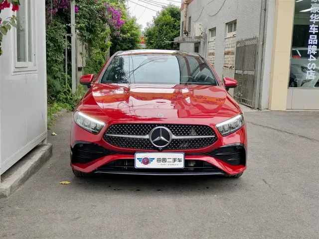 Mercedes-Benz A-Class — Фото автомобиля 2
