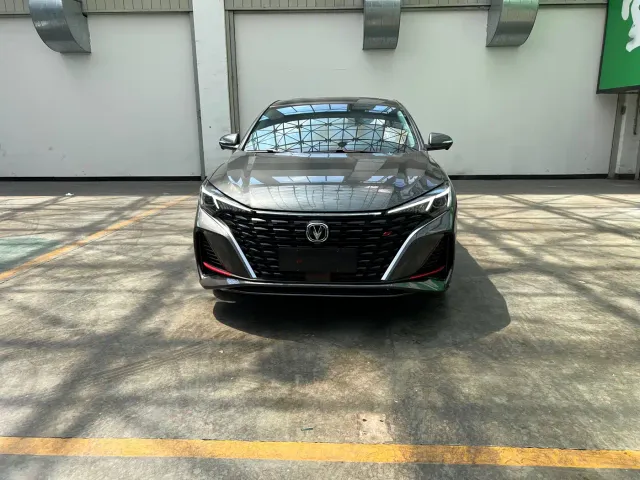 Changan Eado — Фото автомобиля 2