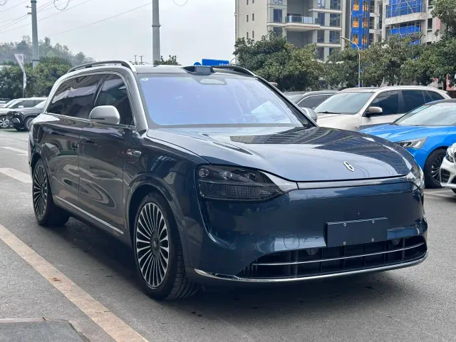 Aito M9 — Фото автомобиля 2