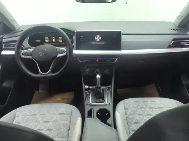 Volkswagen Lavida — Фото автомобиля 12