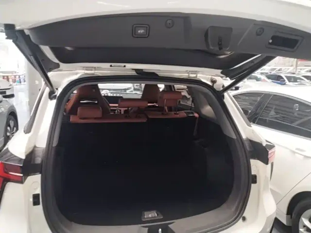 Changan CS75 Plus — Фото автомобиля 18
