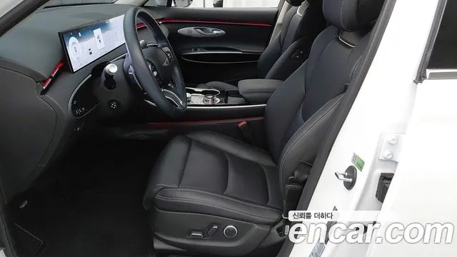 Genesis GV70 — Фото автомобиля 9