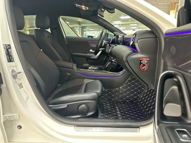 Mercedes-Benz A-Class — Фото автомобиля 12