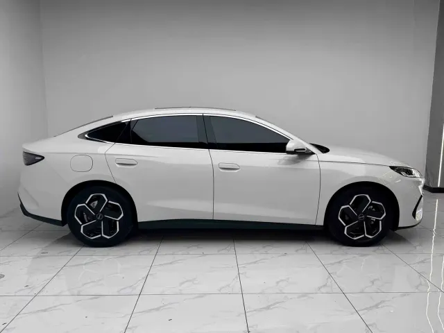 BYD Seal 06 — Фото автомобиля 15