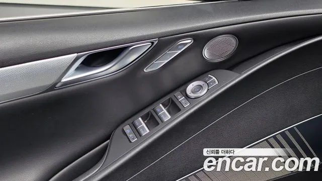 Genesis G80 Electrified G80 (RG3) — Фото автомобиля 3