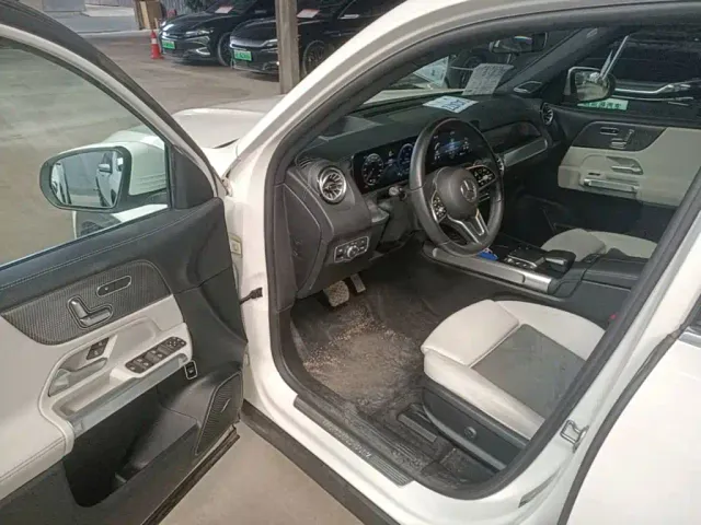 Mercedes-Benz EQB — Фото автомобиля 15