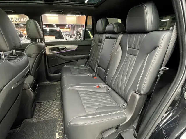 GAC Trumpchi GS8 — Фото автомобиля 27