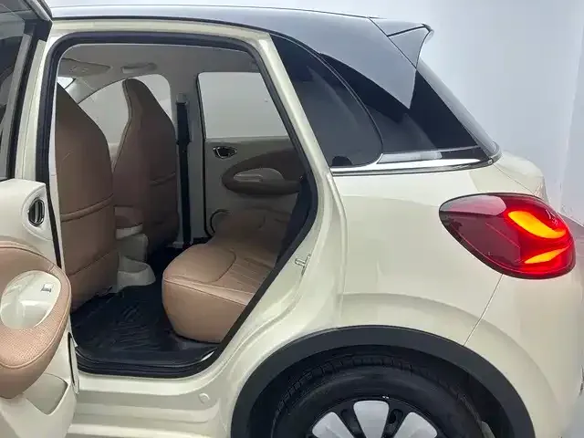Wuling Bingo — Фото автомобиля 14