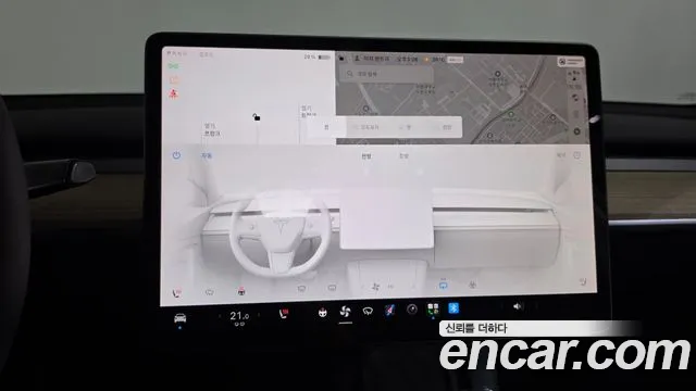 Tesla Model Y — Фото автомобиля 17