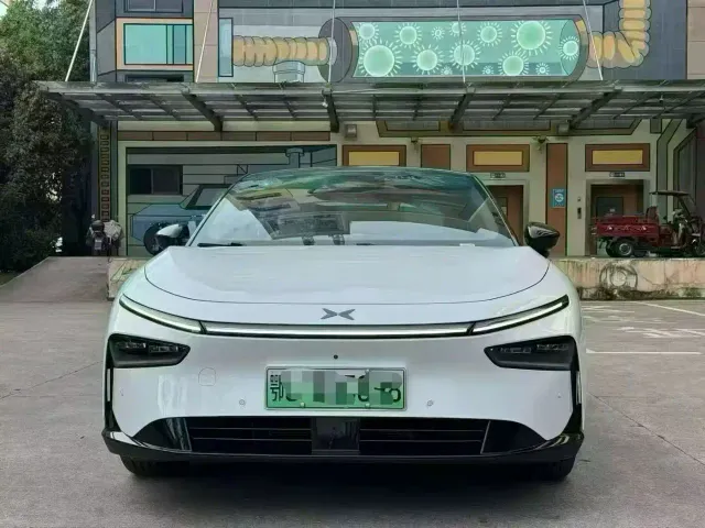 Xpeng P7+ — Фото автомобиля 2