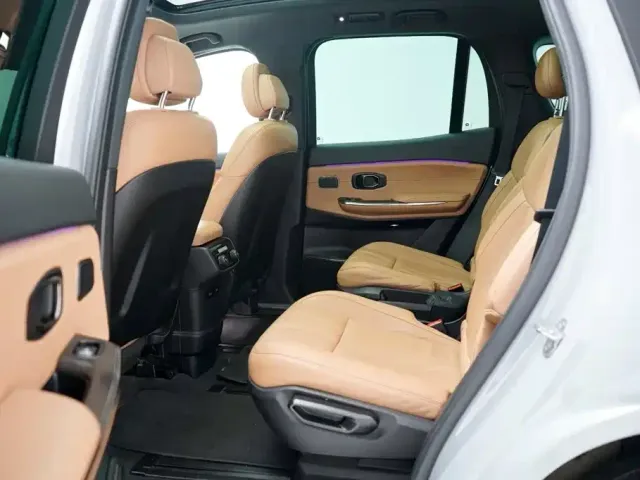 NIO NIO ES8 2022 Model 75kWh 6-Seater — Фото автомобиля 7
