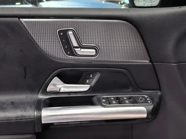 Mercedes-Benz B-Class — Фото автомобиля 6