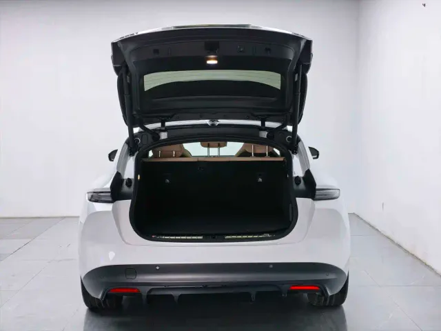 Nio ET5 Touring — Фото автомобиля 5