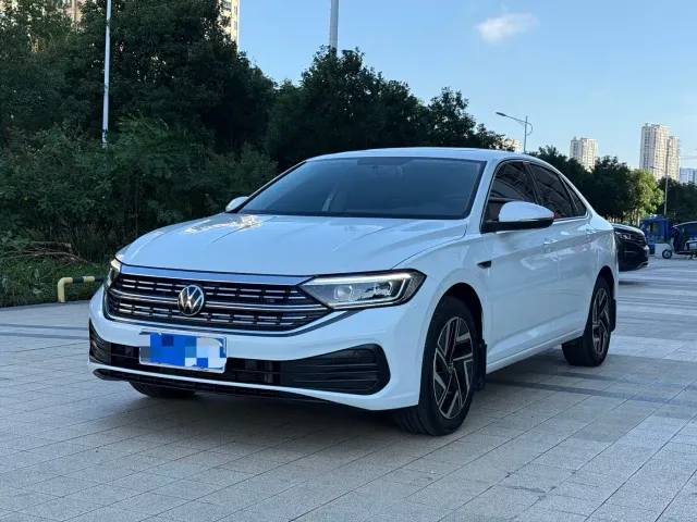 Фотография автомобиля — Volkswagen Sagitar