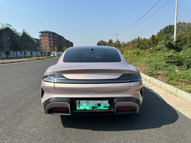 Xiaomi SU7 — Фото автомобиля 30