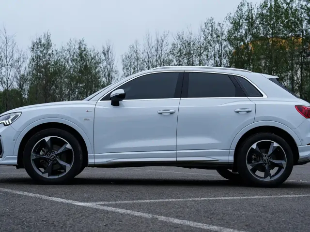 Audi Q3 — Фото автомобиля 5