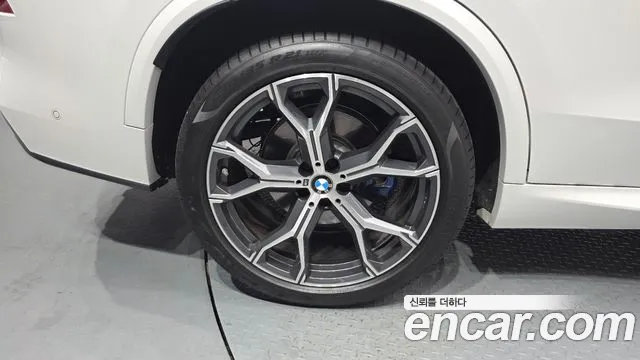 BMW X5 — Фото автомобиля 2