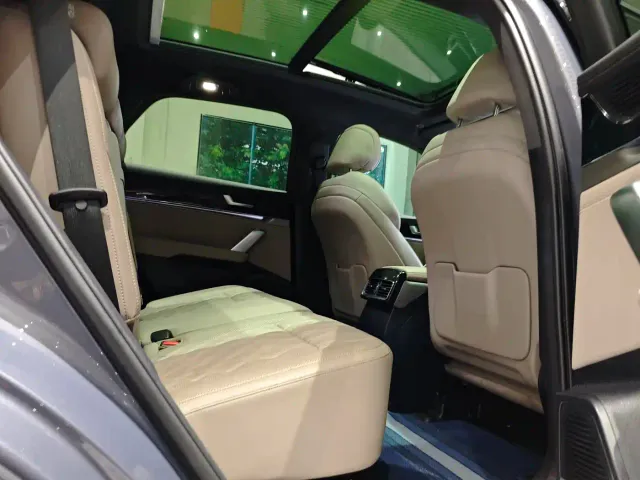 BYD Tang — Фото автомобиля 21